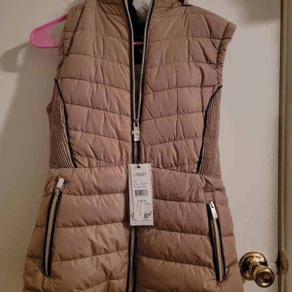 Jacket - Picture 2 of 7